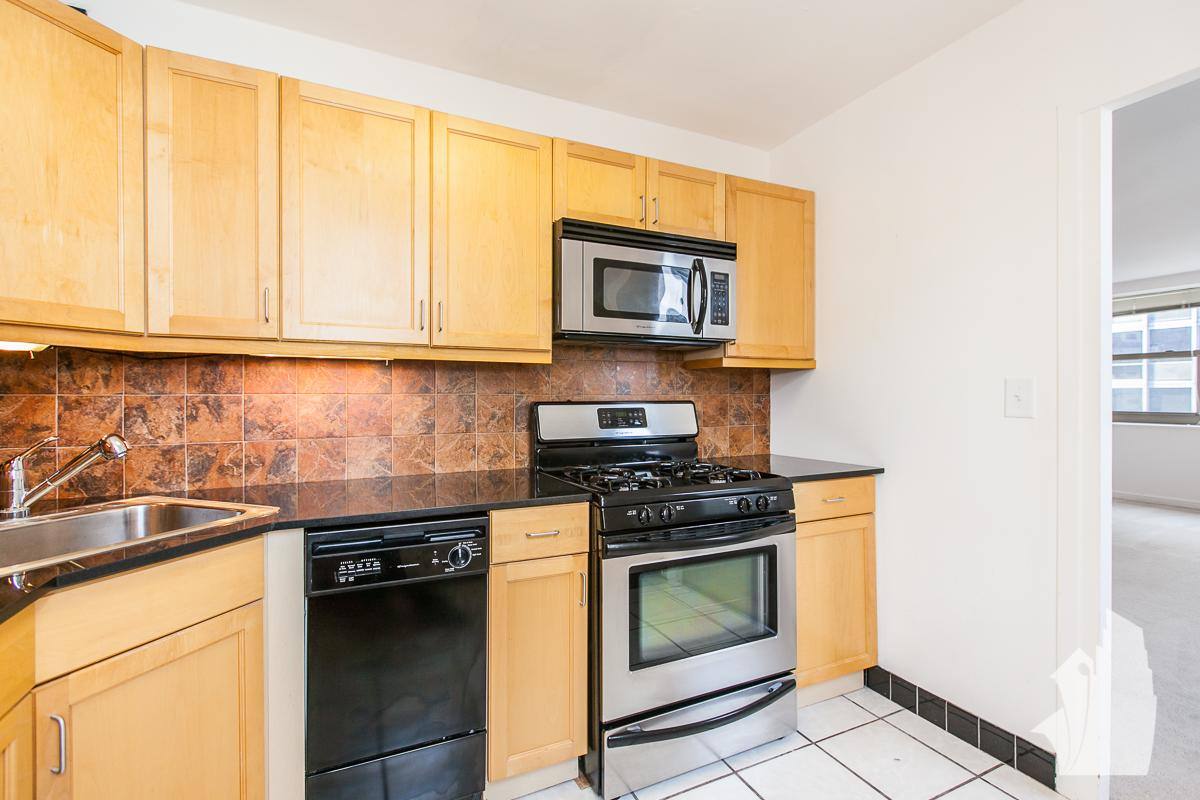 Apartment for rent at 253 E Delaware Place #21A, Chicago, IL 60611