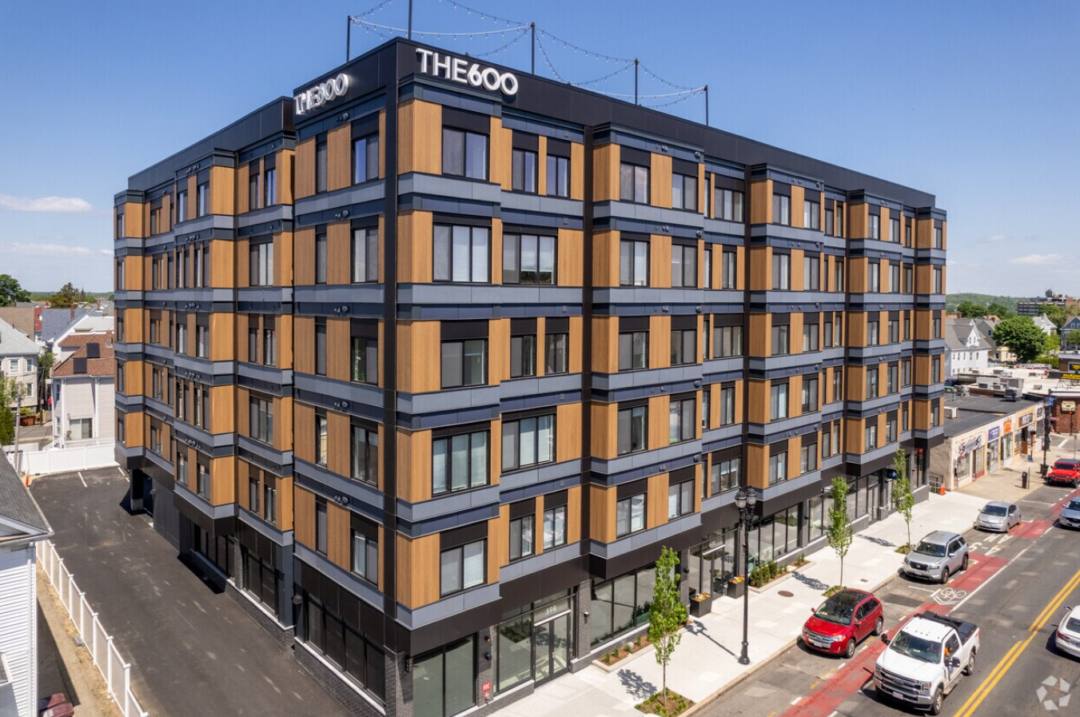 Apartment for rent at 600 Broadway, Everett, MA 02149