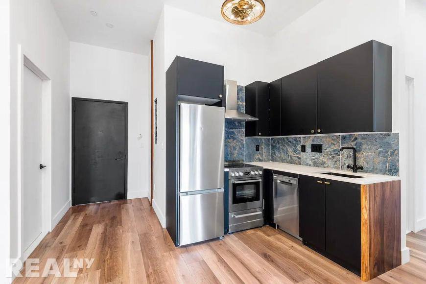 Apartment for rent at 16 Howard Ave #4D, Brooklyn, NY 11221