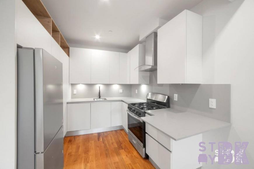 Apartment for rent at 522 Grand St #4B, Brooklyn, NY 11211