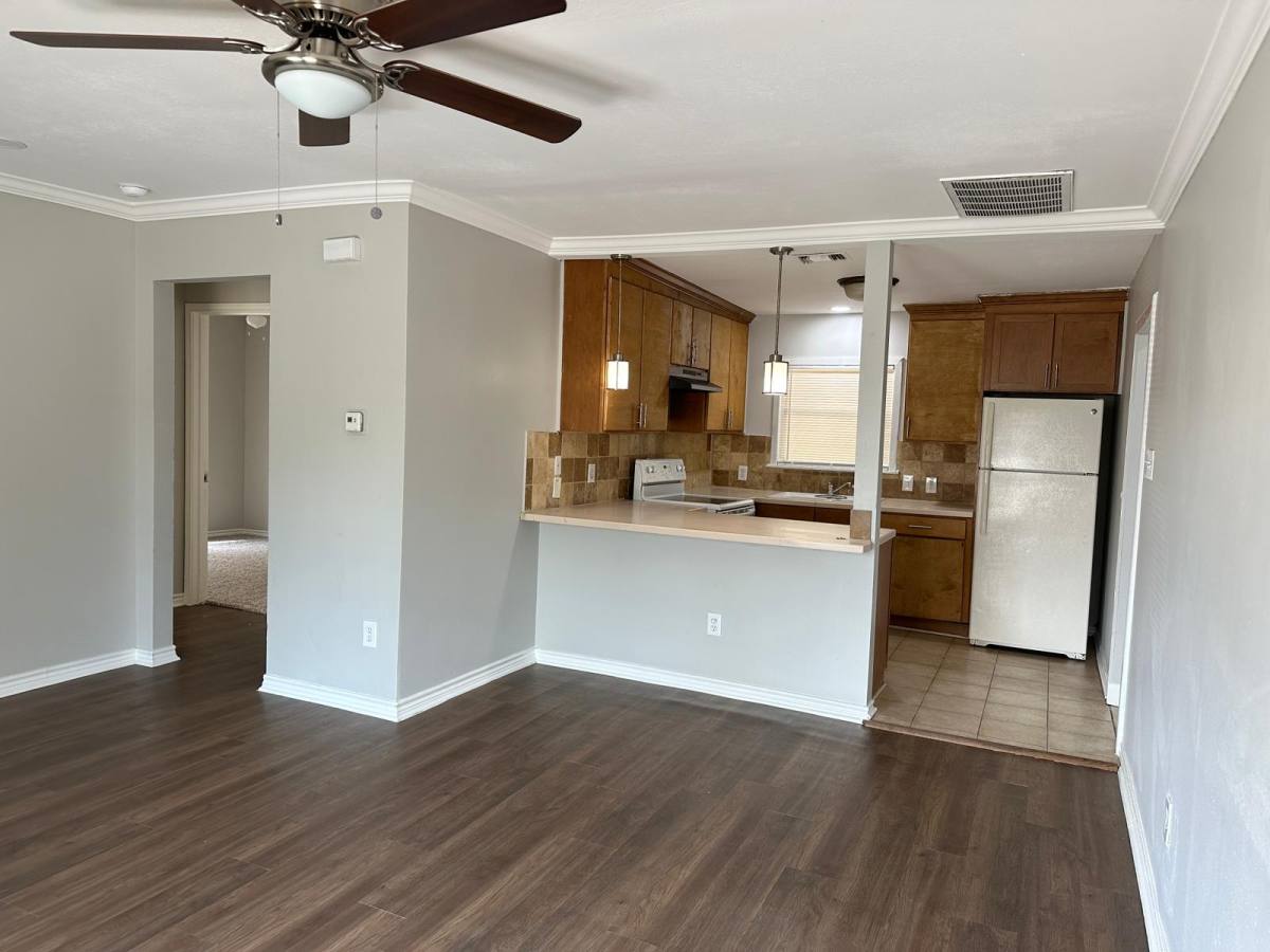 House for rent at 6830 New York St, Houston, TX 77021