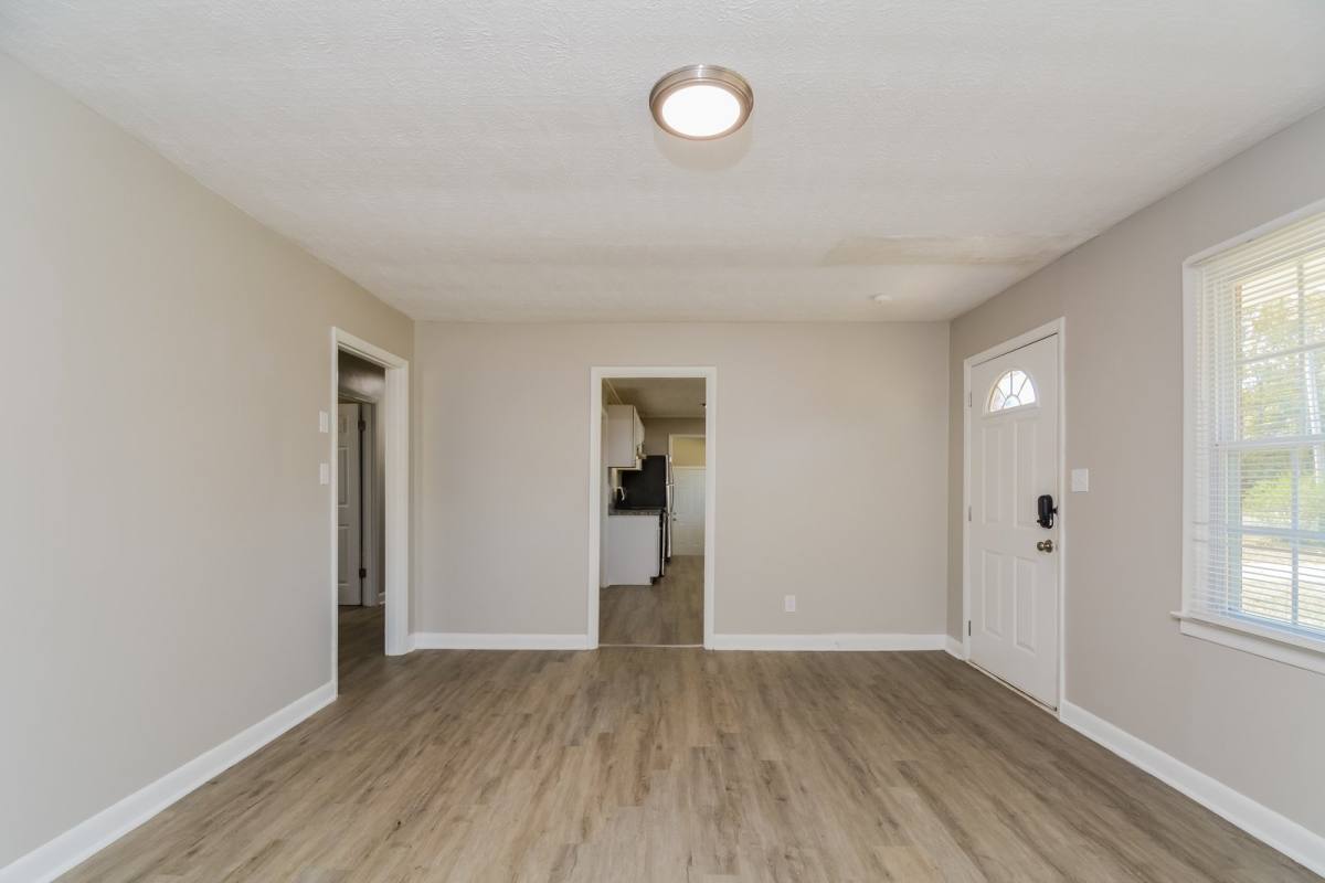 House for rent at 184 Sandclay Dr, Spring Lake, NC 28390