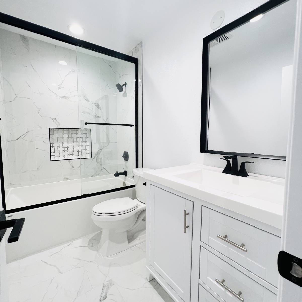 Apartment for rent at 900 W College St #4, Los Angeles, CA 90012
