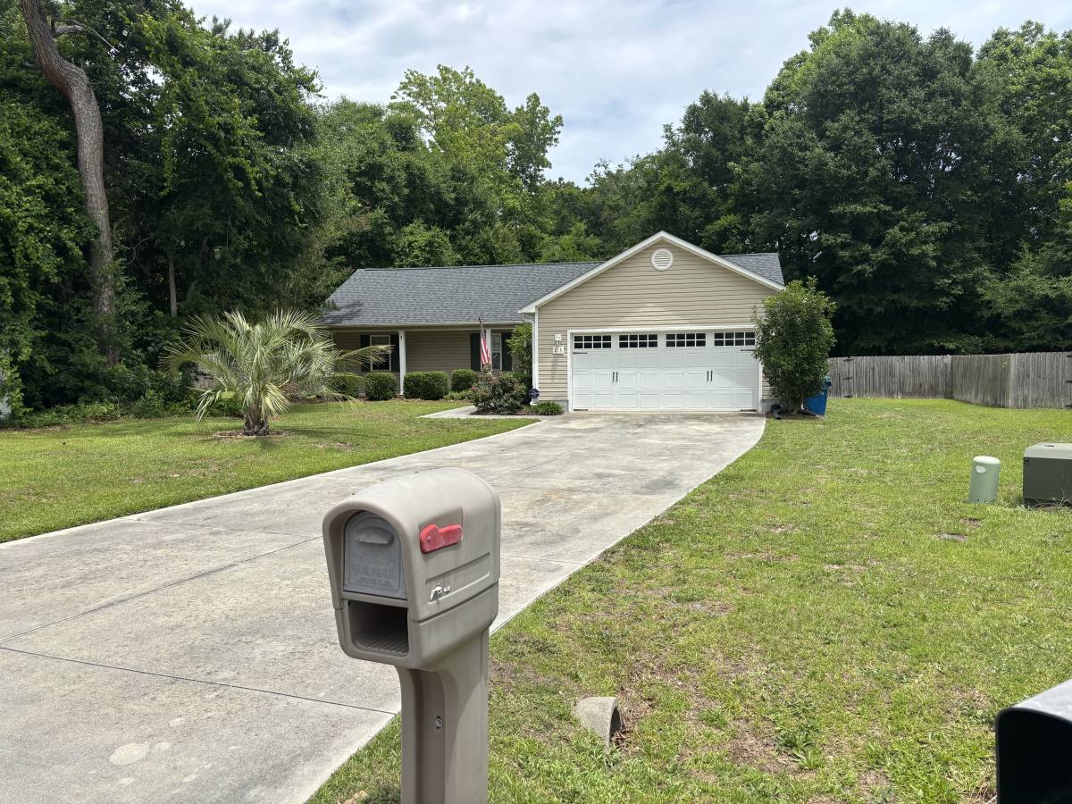 House for rent at 213 Molly Court, Sneads Ferry, NC 28460