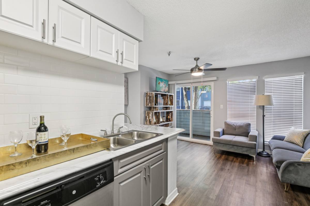 Apartment for rent at Buena Vista, 4610 N Armenia Ave, Tampa, FL 33603
