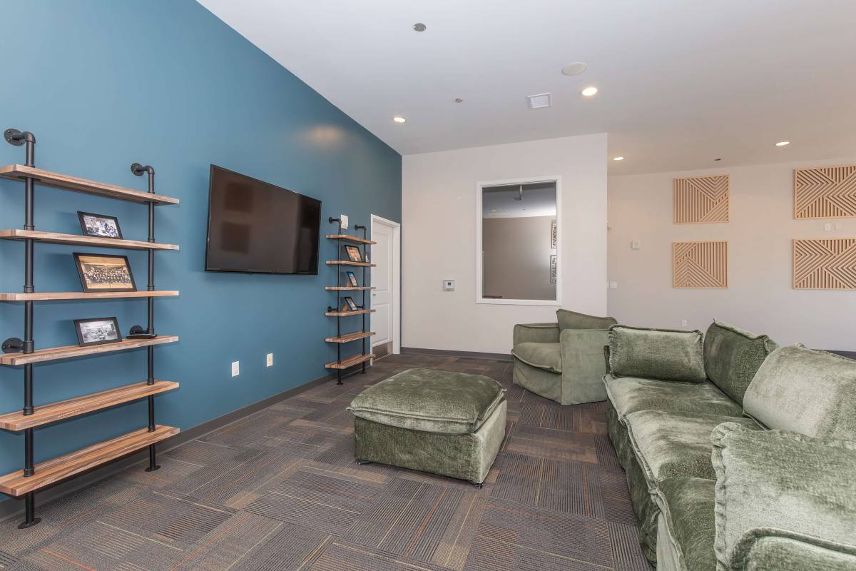 Apartment for rent at Heer's Luxury Living, 138 Park Central Square, Springfield, MO 65806