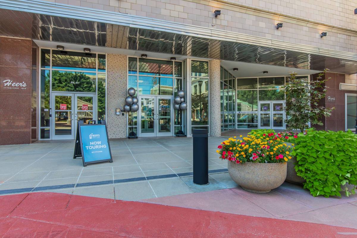 Apartment for rent at Heer's Luxury Living, 138 Park Central Square, Springfield, MO 65806