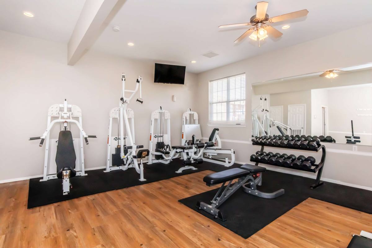 Apartment for rent at Cambridge Park, 2828 S Nettleton Ave, Springfield, MO 65807