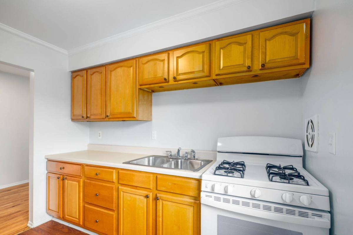 Apartment for rent at Pinewood, 1703 Lexington Ave, Lakewood, NJ 08701