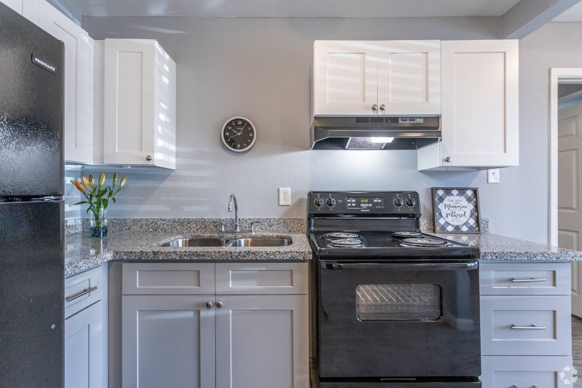 Apartment for rent at The Five Points at, 2902 Texas Ave #65, Texas City, TX 77590