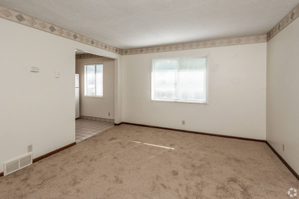 Apartment for rent at Nottingham Court, 2015 Ave D #D-9, Plattsmouth, NE 68048