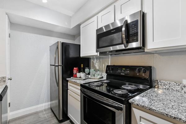Apartment for rent at 3800 on Portland, 3810 Portland St #147, Irving, TX 75038