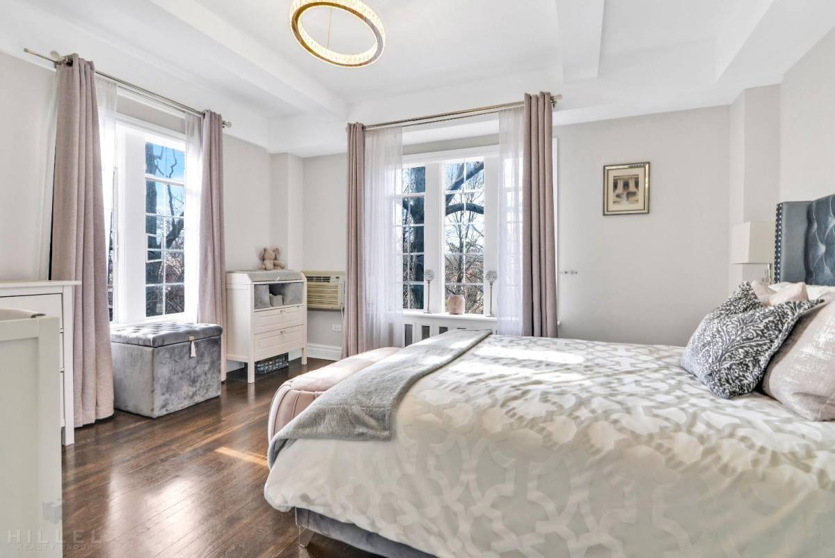 Apartment for rent at 20 Continental Ave, Forest Hills, NY 11375