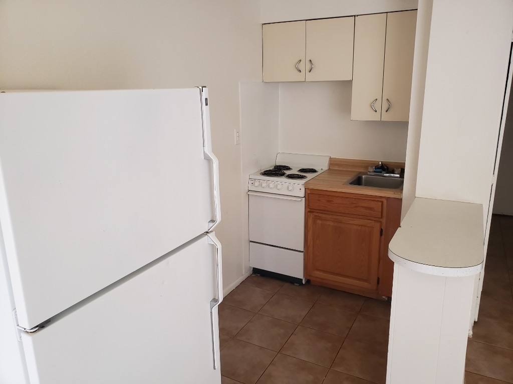 Townhouse for rent at 13961 S Berwick Ave, Arizona City, AZ 85123