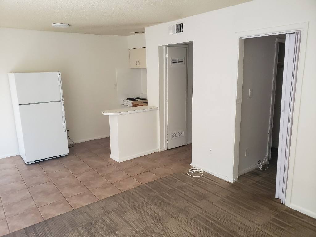 Townhouse for rent at 13961 S Berwick Ave, Arizona City, AZ 85123