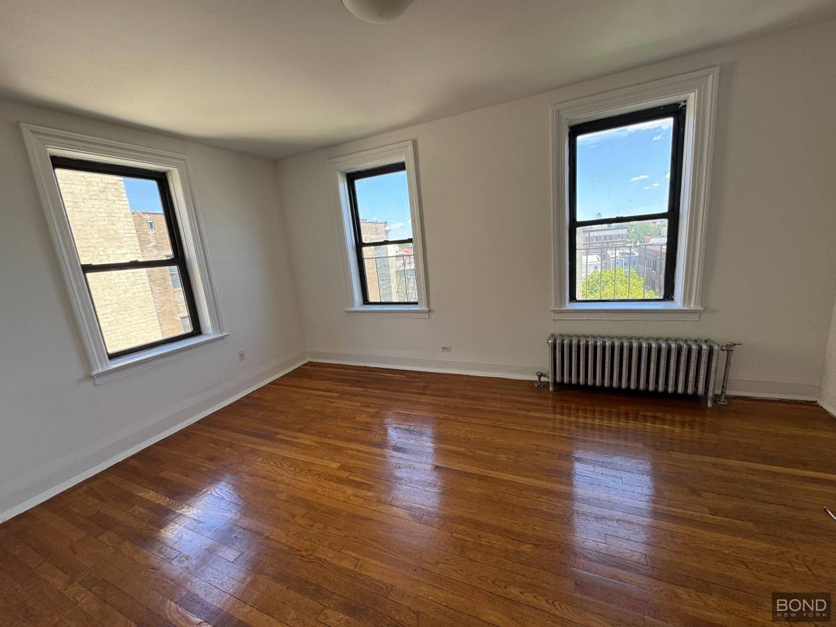Apartment for rent at 32-15 35th St #F6, Astoria, NY 11106