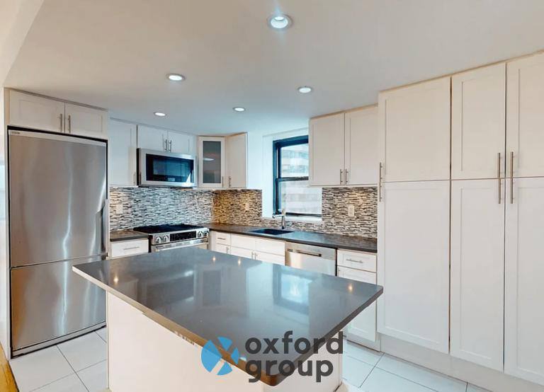 Apartment for rent at 345 W 54th St #4E, New York, NY 10019