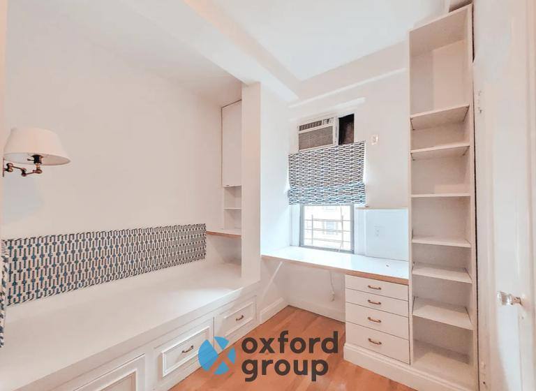 Apartment for rent at 290 E 75th St #10G, New York, NY 10021