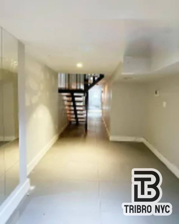 Apartment for rent at 154 Woodward Ave #1A, Ridgewood, NY 11385