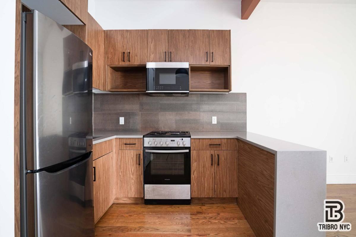 Apartment for rent at 109 Bruckner Blvd #403, Bronx, NY 10454