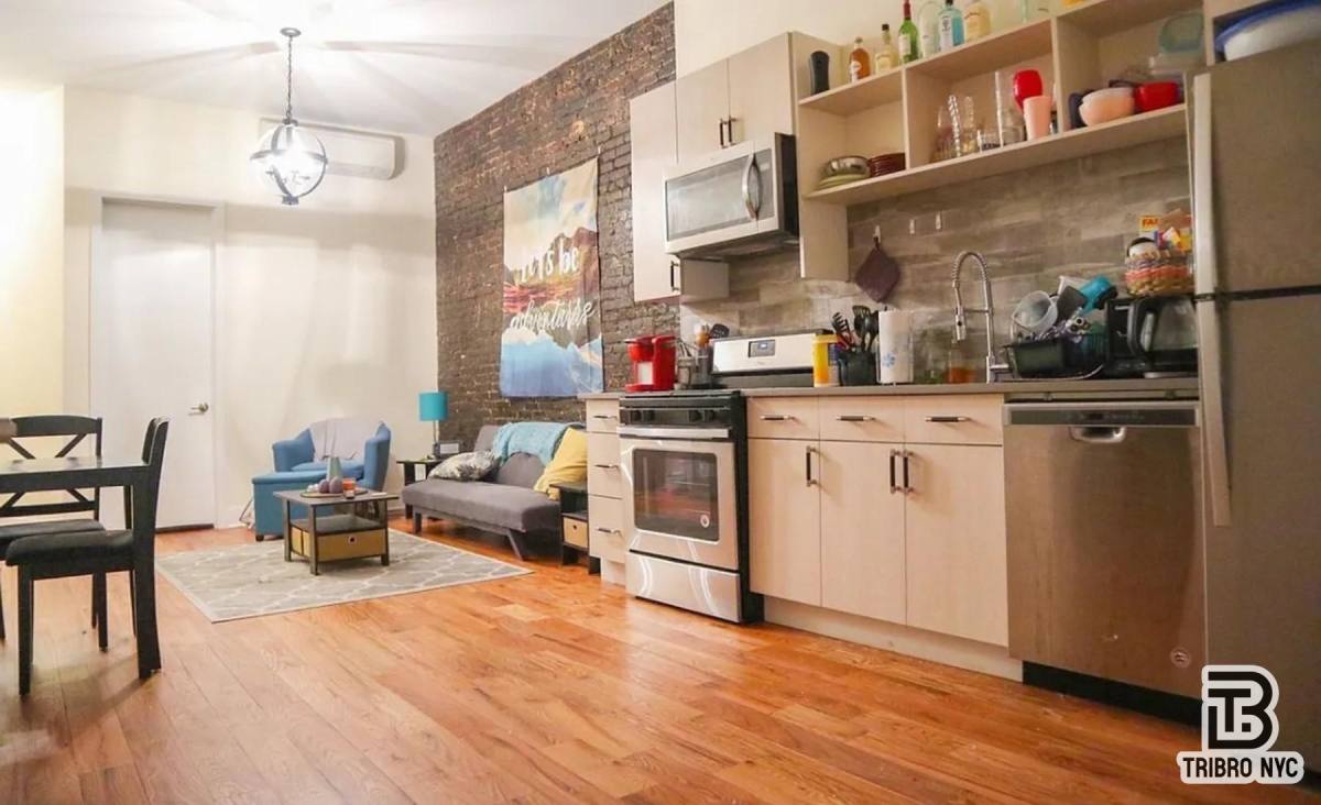 Apartment for rent at 376 Columbia St #3, Brooklyn, NY 11231