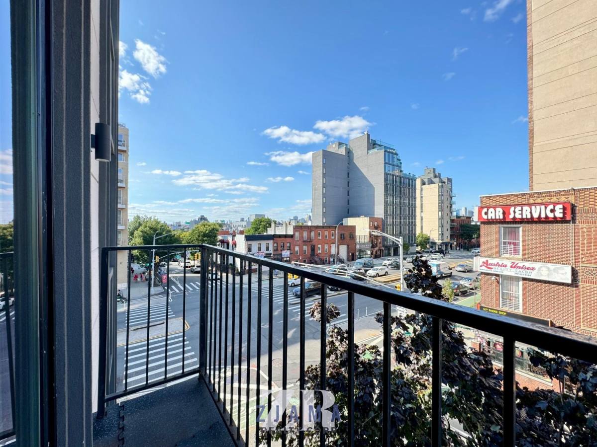Apartment for rent at 561 Fourth Ave #3F, Brooklyn, NY 11215