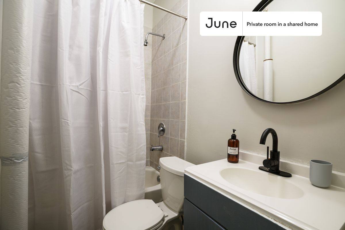 Apartment for rent at 400 W 20th St, New York, NY 10011