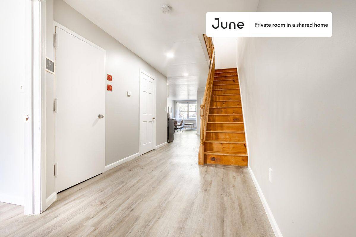Apartment for rent at 71 Clermont Ave #D, Brooklyn, NY 11205