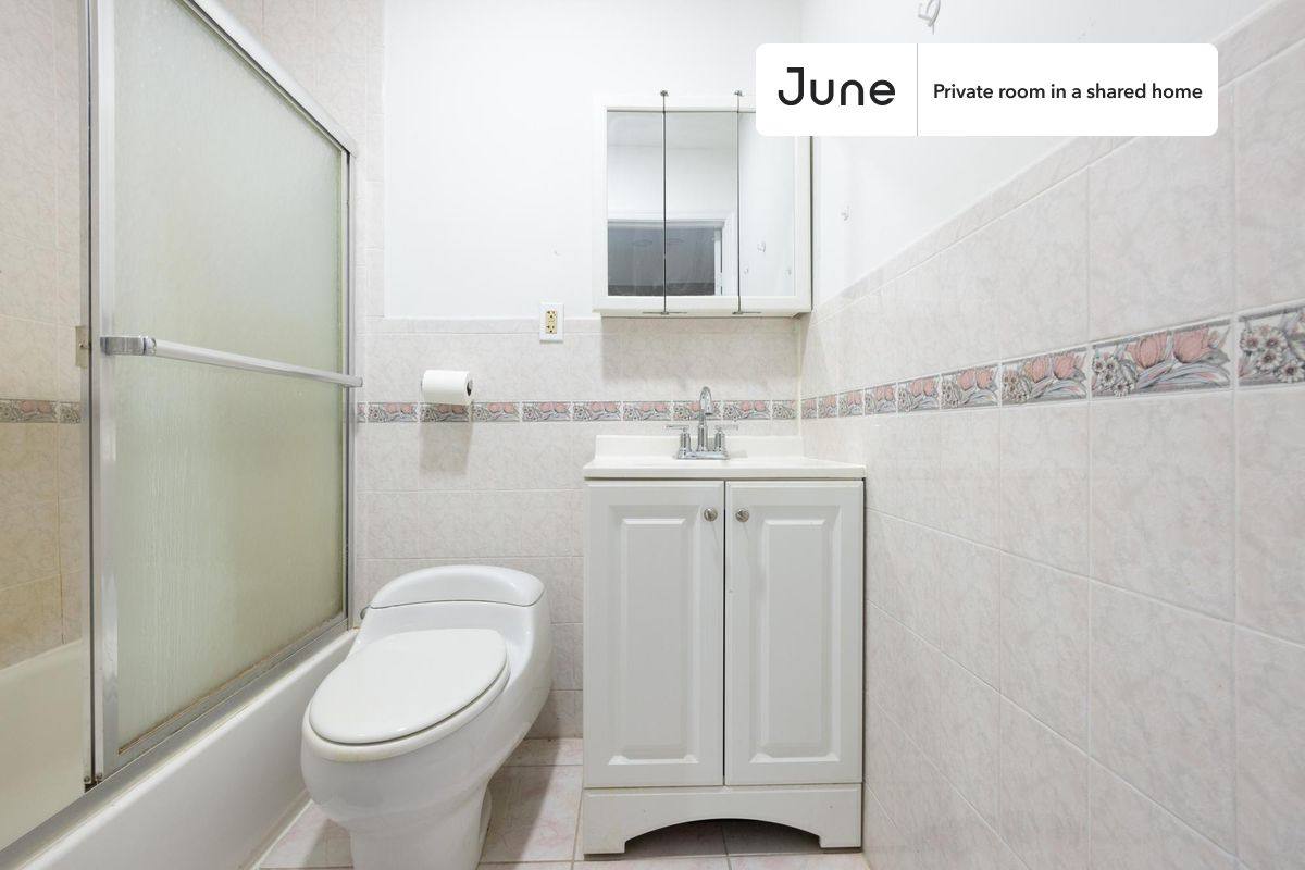 Apartment for rent at 71 Clermont Ave #D, Brooklyn, NY 11205