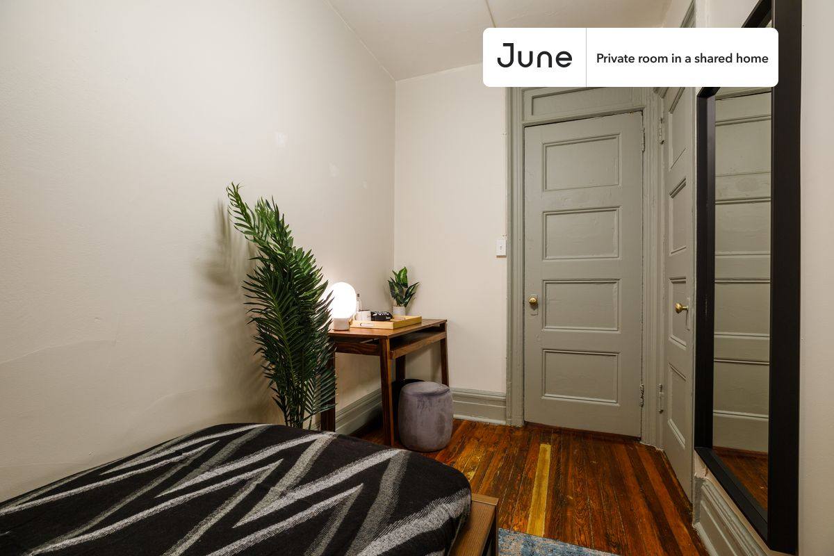 Apartment for rent at 400 W 20th St #A, New York, NY 10011