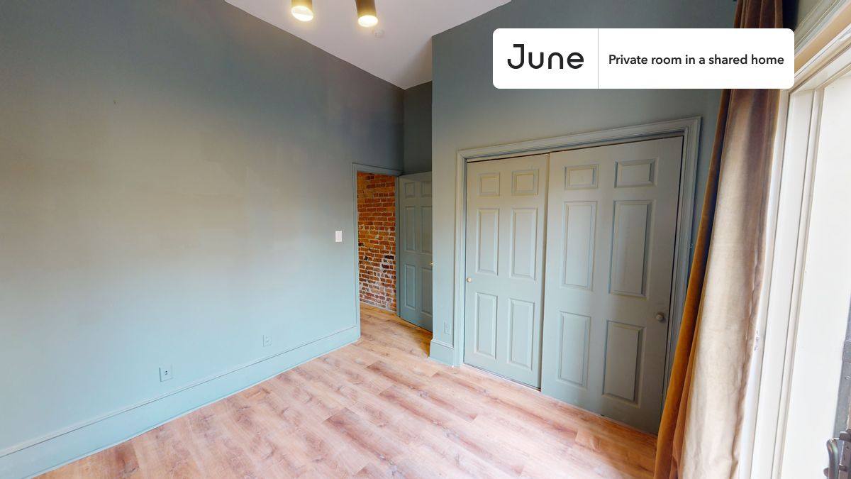 Apartment for rent at 1227 Harvard St NW E, Washington, DC 20009
