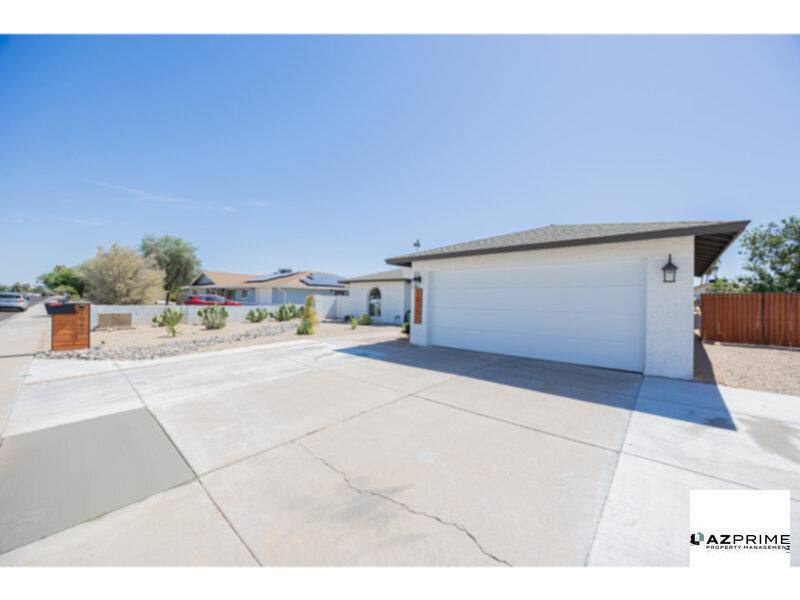 House for rent at 10251 N 53rd Ave, Glendale, AZ 85302