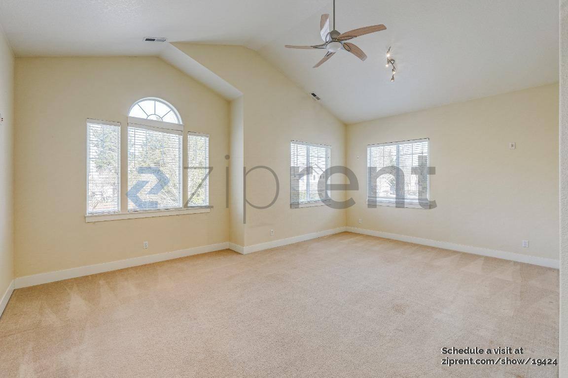 House for rent at 10942 SW Koller St, Tualatin, OR 97062