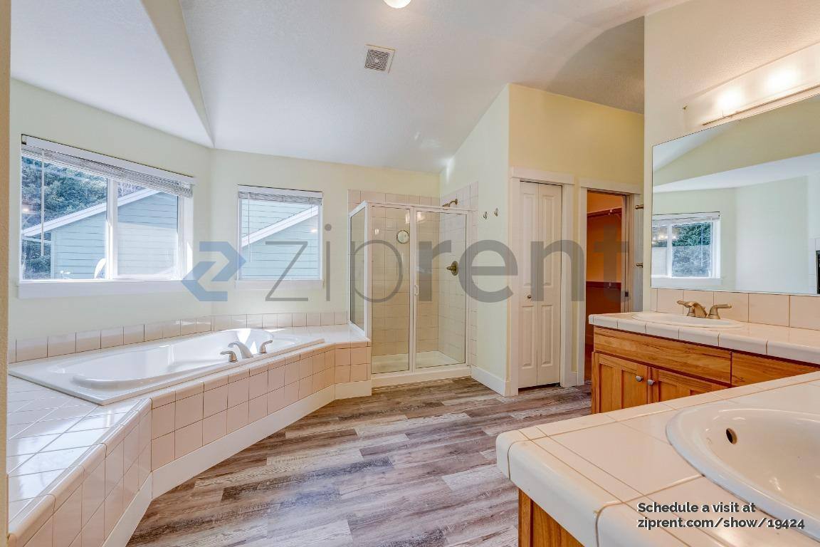 House for rent at 10942 SW Koller St, Tualatin, OR 97062