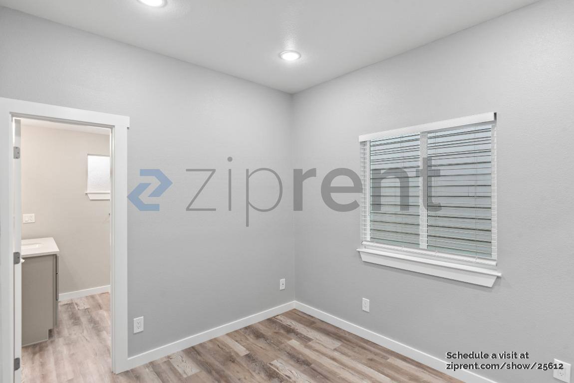 House for rent at 6022 Telegraph Ave, Oakland, CA 94609
