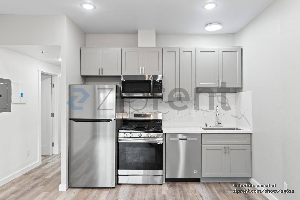 House for rent at 6022 Telegraph Ave, Oakland, CA 94609