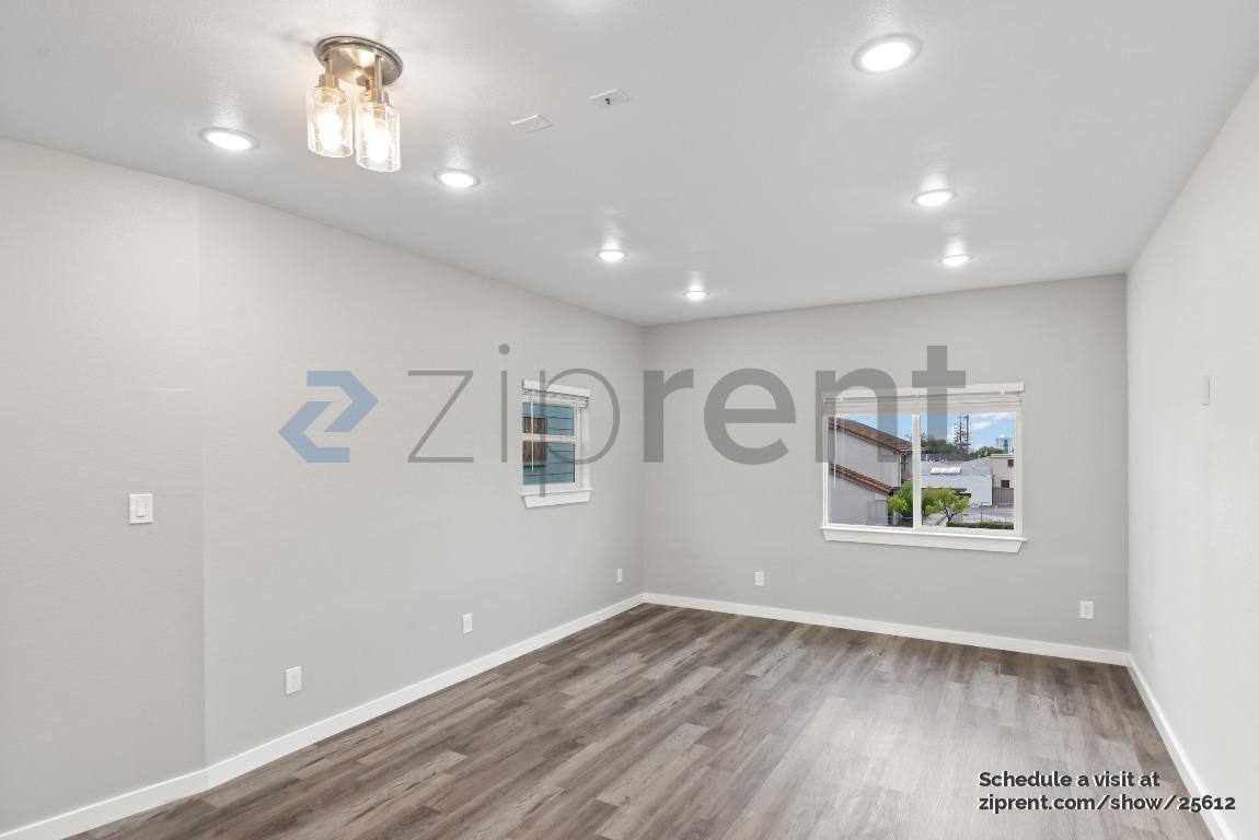 House for rent at 6022 Telegraph Ave, Oakland, CA 94609