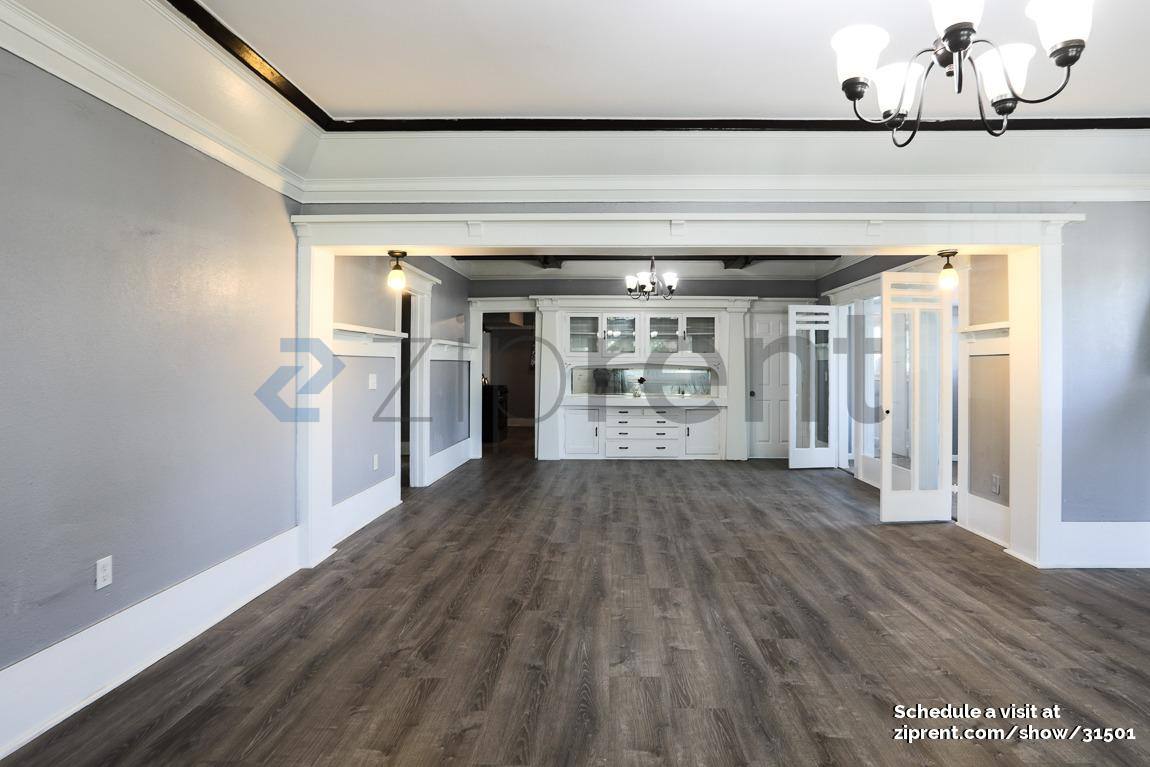 House for rent at 5001 S Budlong Ave, Los Angeles, CA 90037