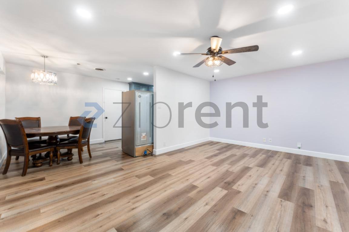 House for rent at 914 Valencia Dr, Los Banos, CA 93635