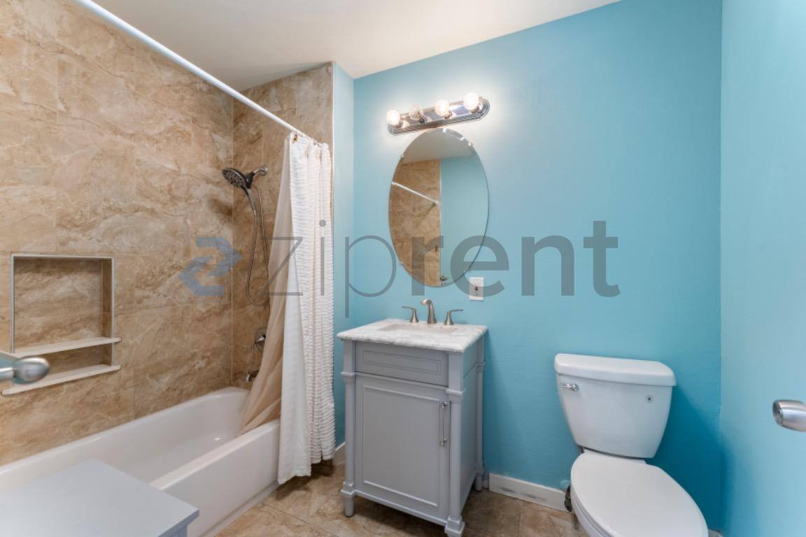 House for rent at 914 Valencia Dr, Los Banos, CA 93635