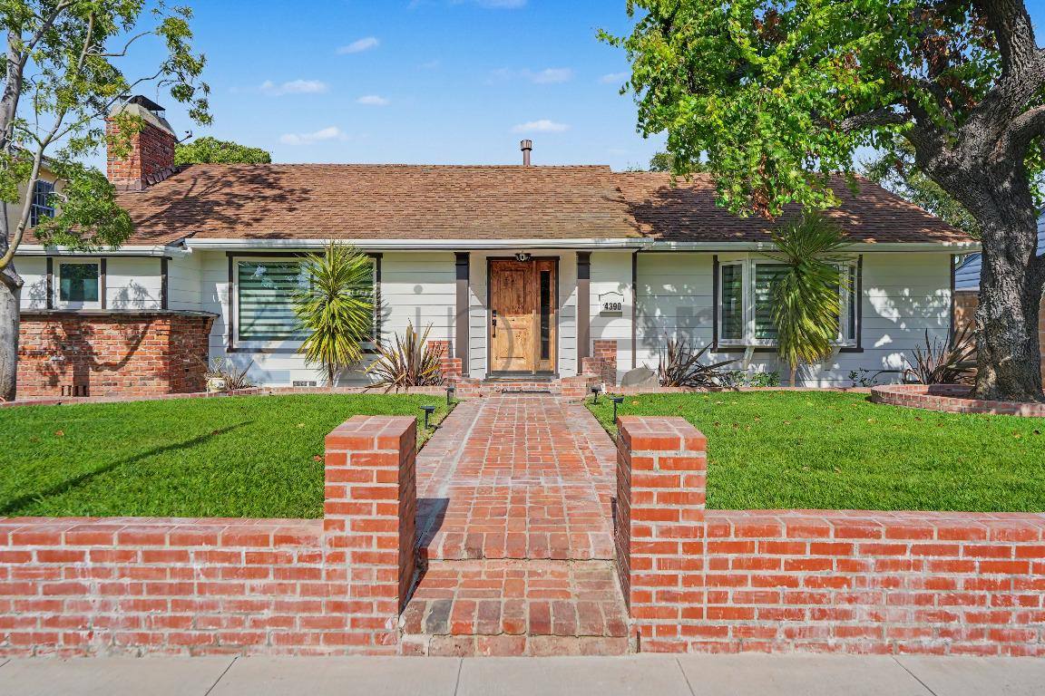 House for rent at 4390 Cerritos Ave, Long Beach, CA 90807
