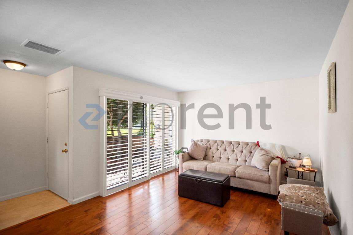 Townhouse for rent at 1904 Pomar Way, Walnut Creek, CA 94598
