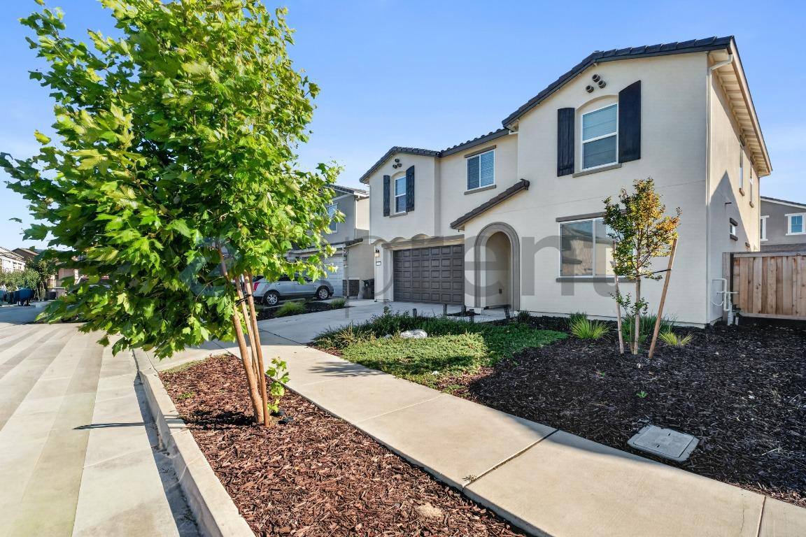 House for rent at 580 Rosedale Way, Lathrop, CA 95330
