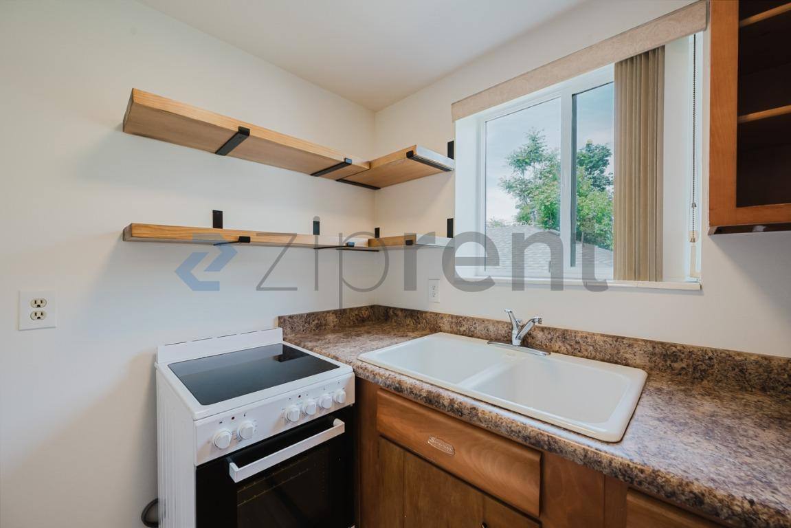 House for rent at 673 E 6th Ave #6, Salt Lake City, UT 84103