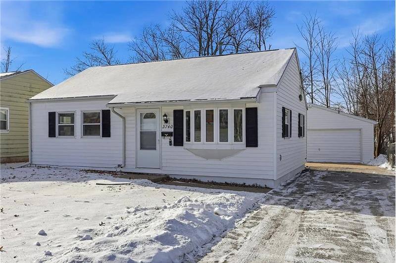 House for rent at 3740 F Ave NE, Cedar Rapids, IA 52402