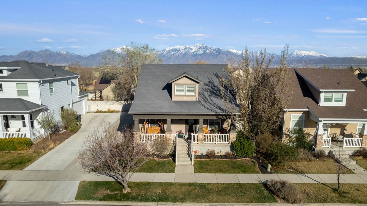 House for rent at 11719 S Zephyr Way, South Jordan, UT 84009