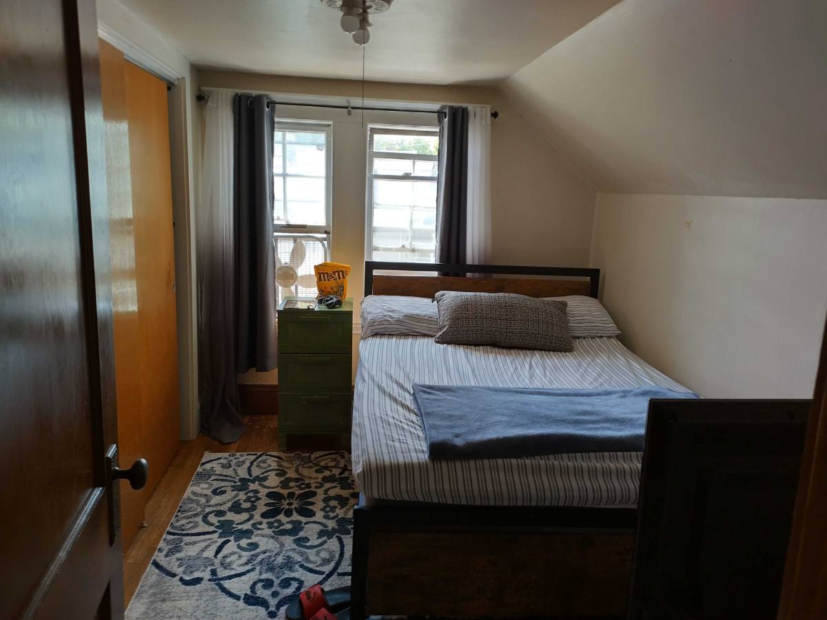 Apartment for rent at 93 Bartlett Ave #2, Belmont, MA 02478