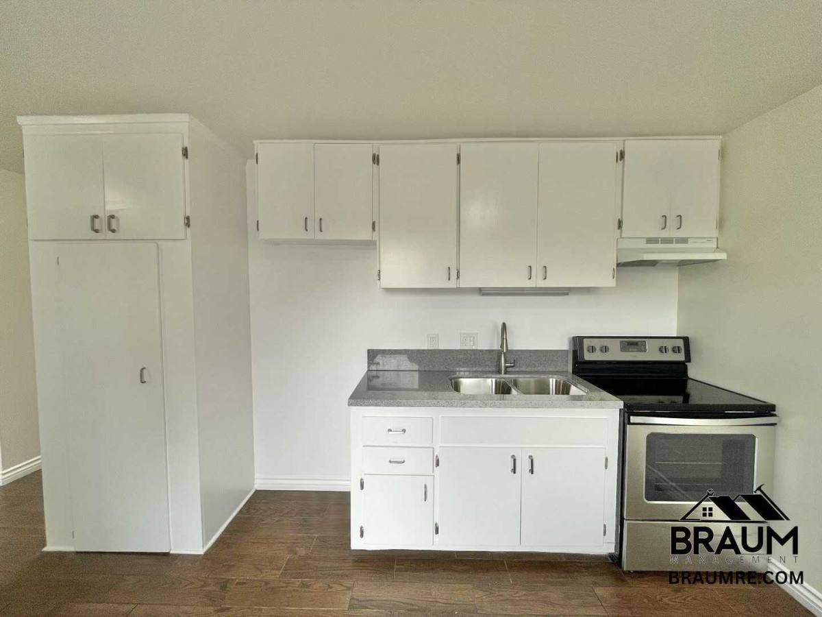 Apartment for rent at 15644 Leadwell St #12, Van Nuys, CA 91406