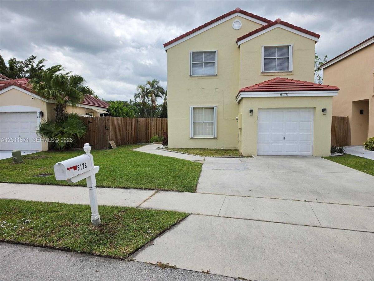 Apartment for rent at 6178 Buena Vista Dr, Pompano Beach, FL 33063