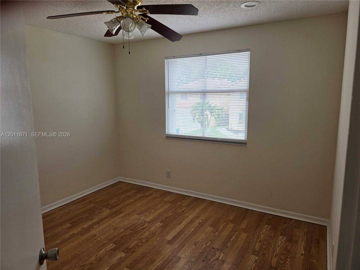 Apartment for rent at 6178 Buena Vista Dr, Pompano Beach, FL 33063